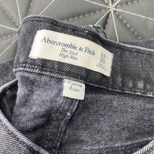 Abercrombie and Finch -Curve Love High Rise 90s Relaxed Jeans -cross cross front